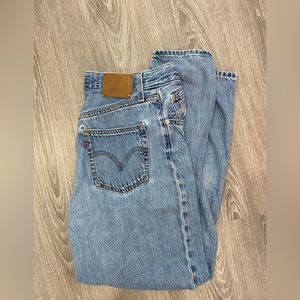 Levi’s - High Loose Taper Jeans - Size 26